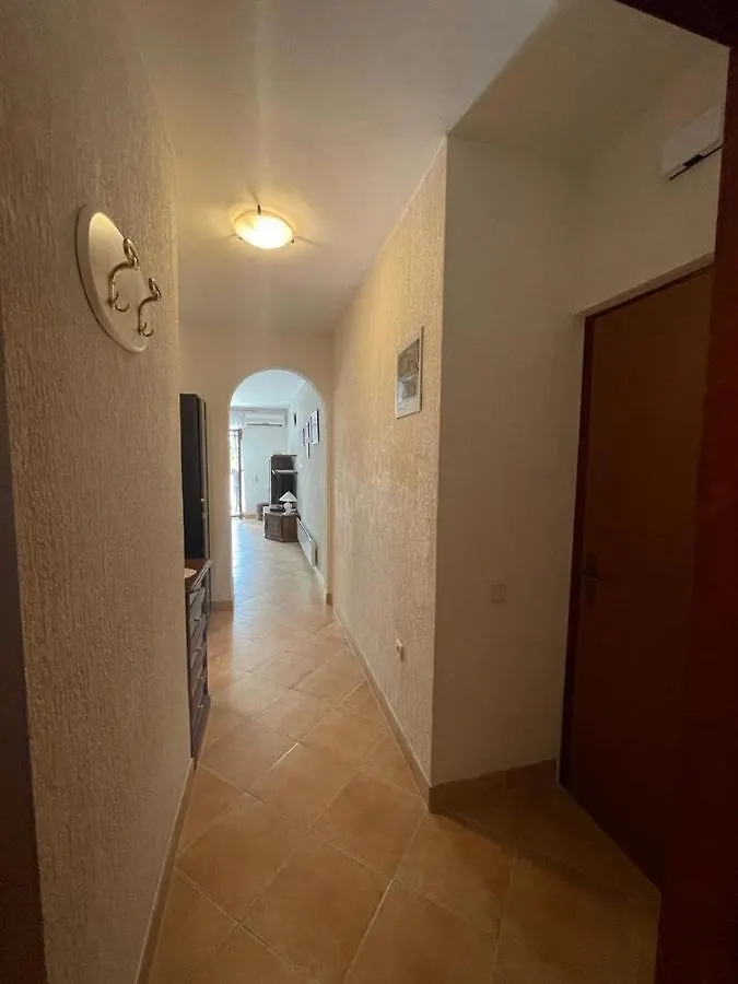 Apartment One Icici 0*,  Croatia